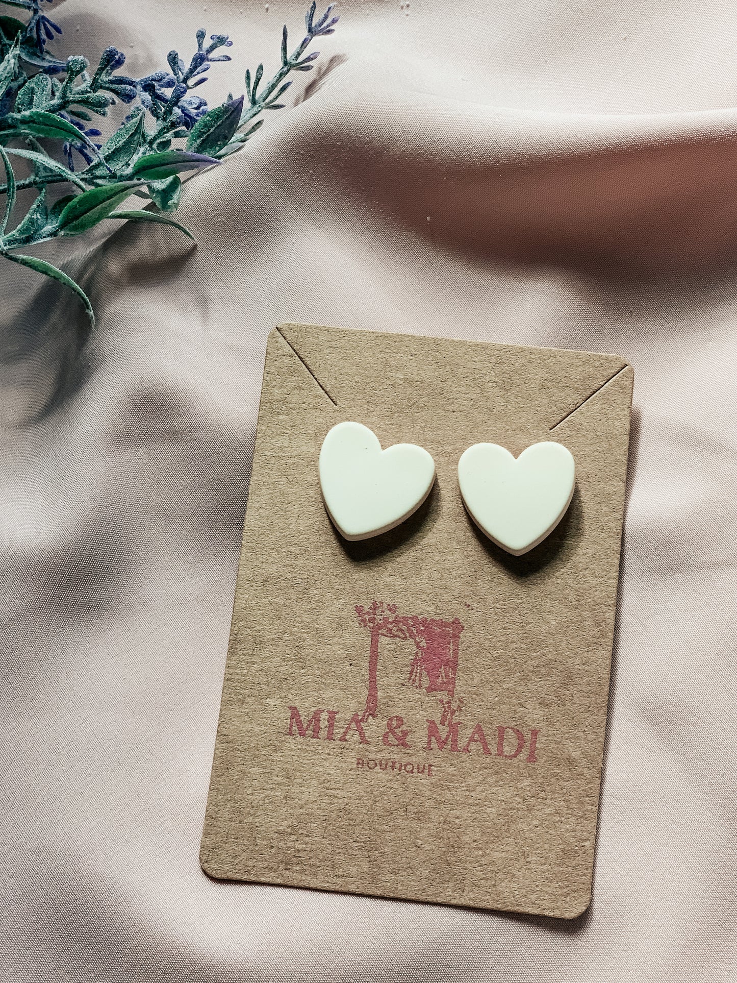 White heart stud earrings